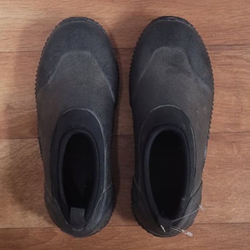 Servus slip on shoe ladies size 6 mens 5